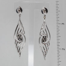 將圖片載入圖庫檢視器 18K White Gold Diamond Fashion Hanging Earrings D2.71 CT
