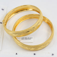 Load image into Gallery viewer, One Pair Of 24K Solid Yellow Gold Wedding Flower Bangles 20.1 Grams

