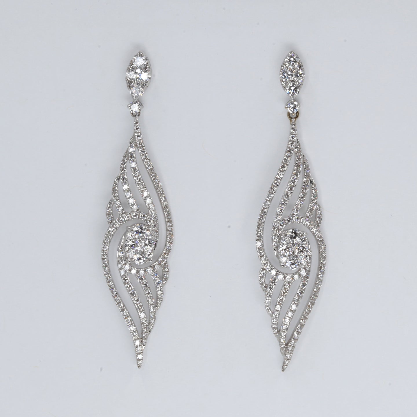 18K White Gold Diamond Fashion Hanging Earrings D2.71 CT