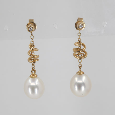 14K Yellow Gold Diamond White Pearl Hanging Earrings D0.08 CT