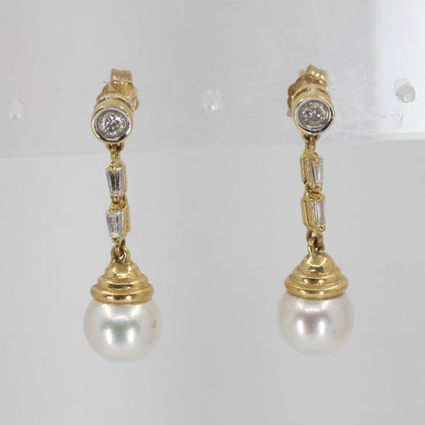 18K Yellow Gold Diamond White Culture Pearl Hanging Earrings D0.38 CT