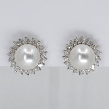 將圖片載入圖庫檢視器 18K White Gold Diamond South Sea White Pearl French Clip Earrings D2.70 CT
