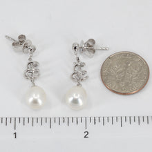將圖片載入圖庫檢視器 14K White Gold Diamond White Pearl Hanging Earrings D0.02 CT
