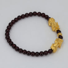 Load image into Gallery viewer, 24K Solid Yellow Gold Twin Pi Xiu Pi Yao 貔貅 Red Obsidian Bracelet 1.86 Grams
