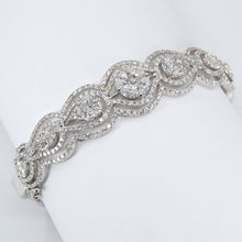 Load image into Gallery viewer, 18K White Gold Diamond Bangle D5.15 CT
