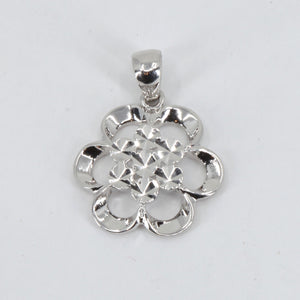 Platinum Flower Pendant 2.3 Grams