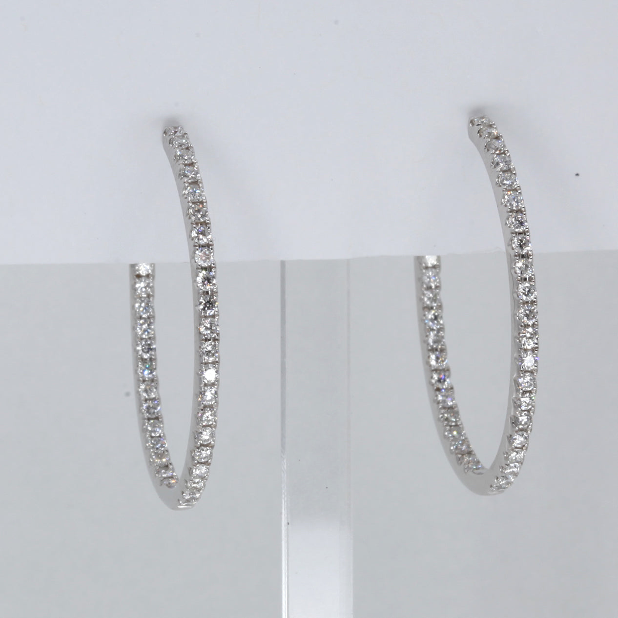 18K Solid White Gold Diamond Oval Hoop Earrings D1.33 CT