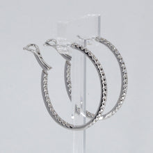 將圖片載入圖庫檢視器 18K Solid White Gold Diamond Oval Hoop Earrings D1.33 CT
