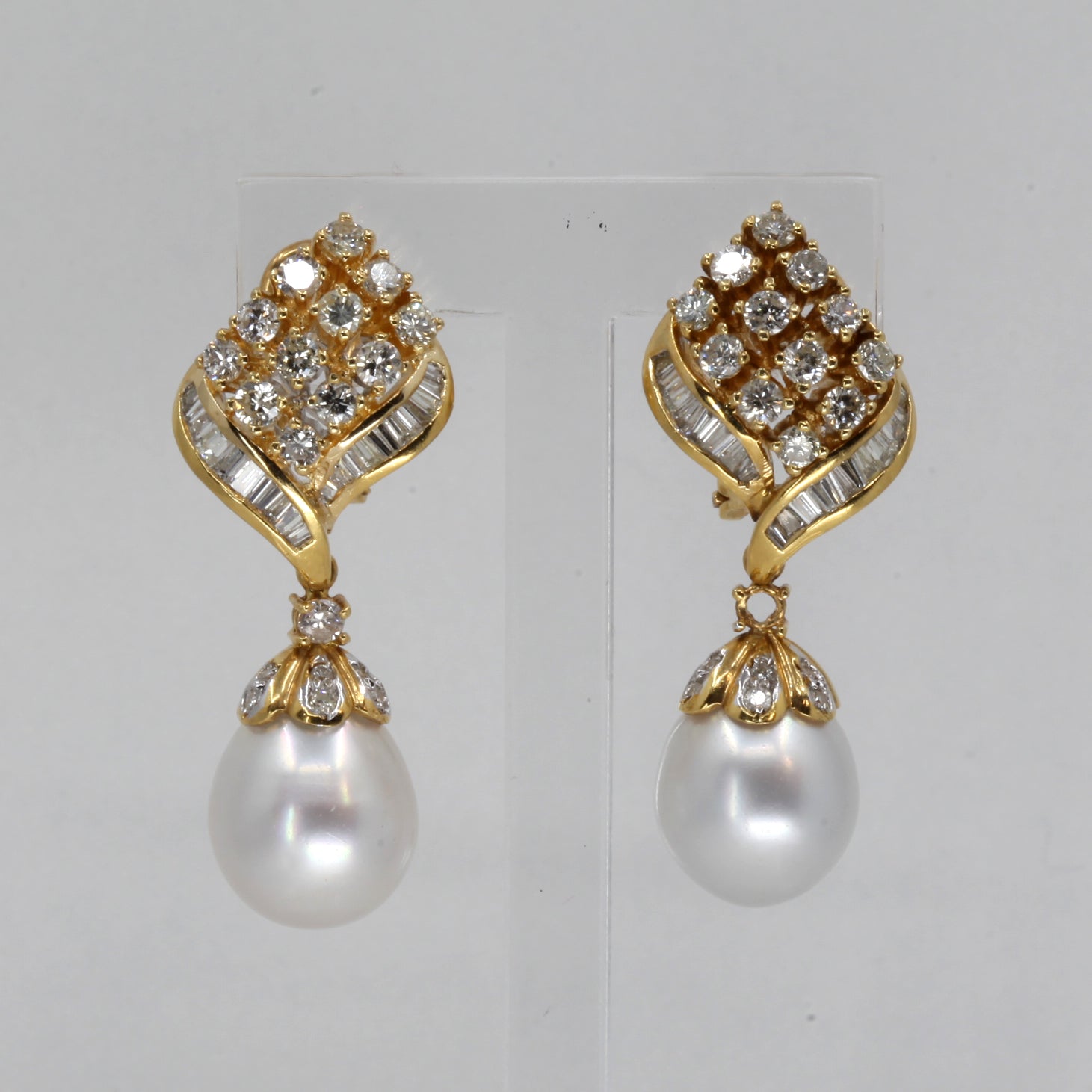 18K Yellow Gold Diamond South Sea White Pearl French Clip Hanging Earrings D2.50 CT