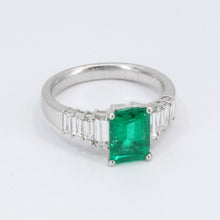 將圖片載入圖庫檢視器 Platinum Women Diamond Emerald Ring E1.50CT
