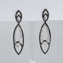 將圖片載入圖庫檢視器 18K Solid White Gold Fancy Color Black Diamond Hanging Hoop Earrings D1.17 CT
