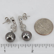 將圖片載入圖庫檢視器 14K White Gold Diamond South Sea Black Pearl Hanging Earrings D0.96 CT
