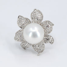 Load image into Gallery viewer, 18K White Gold Diamond South Sea White Pearl Ring D0.97CT
