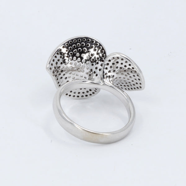 18K White Gold Diamond Women Ring D1.68CT