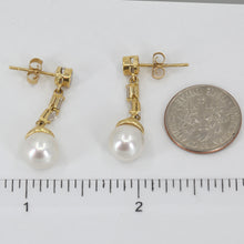 將圖片載入圖庫檢視器 18K Yellow Gold Diamond White Culture Pearl Hanging Earrings D0.38 CT
