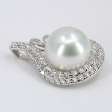 Load image into Gallery viewer, 18K White Gold Diamond South Sea White Pearl Pendant D1.50 CT
