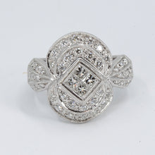 將圖片載入圖庫檢視器 Platinum Women Diamond Ring D1.38CT
