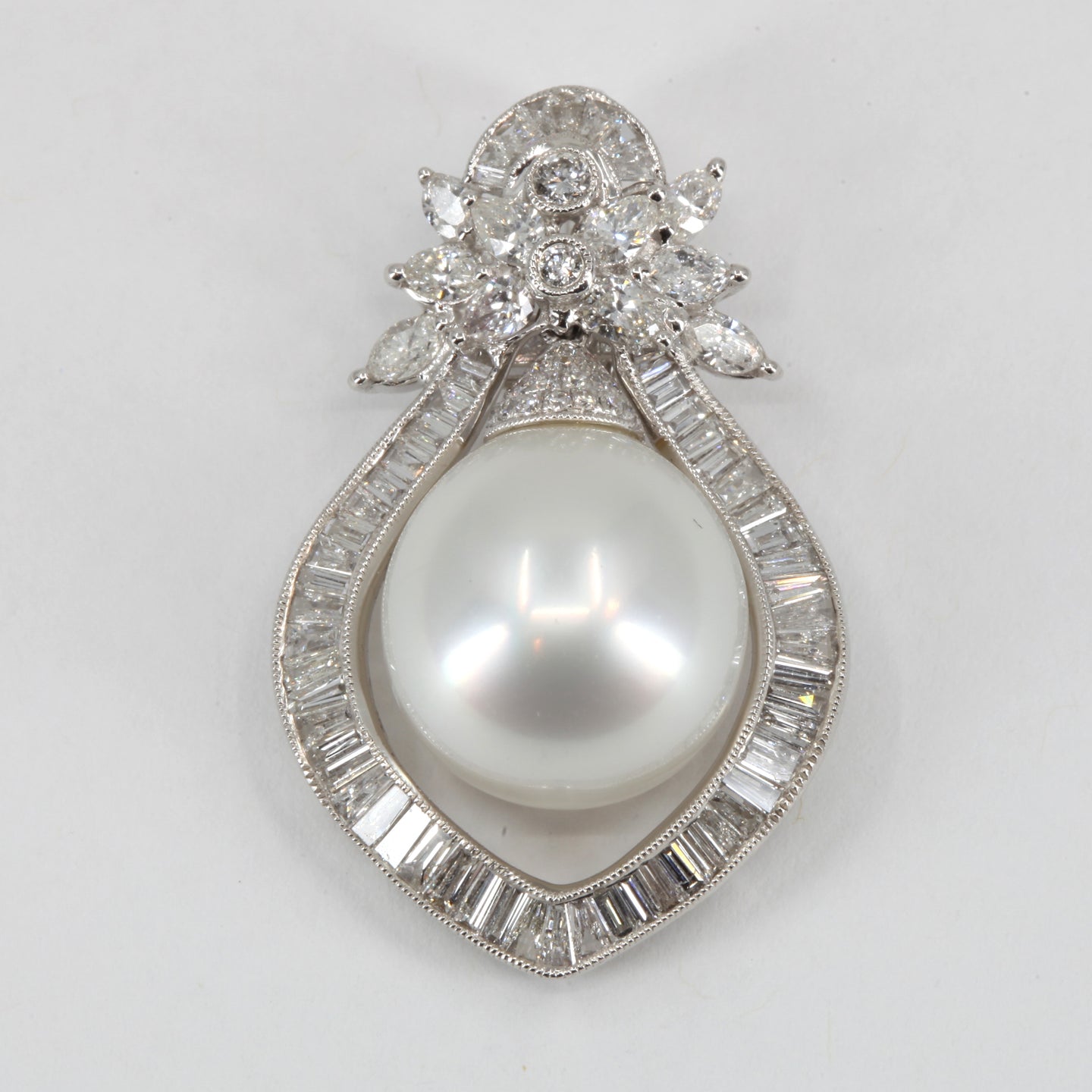 18K White Gold Diamond South Sea White Pearl Pendant D1.88 CT