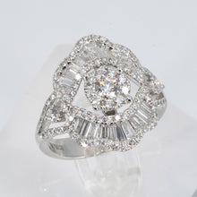 將圖片載入圖庫檢視器 18K White Gold Women Diamond Ring D1.78CT
