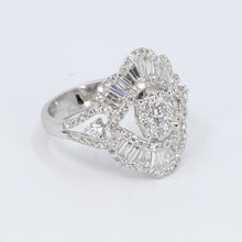 將圖片載入圖庫檢視器 18K White Gold Women Diamond Ring D1.78CT
