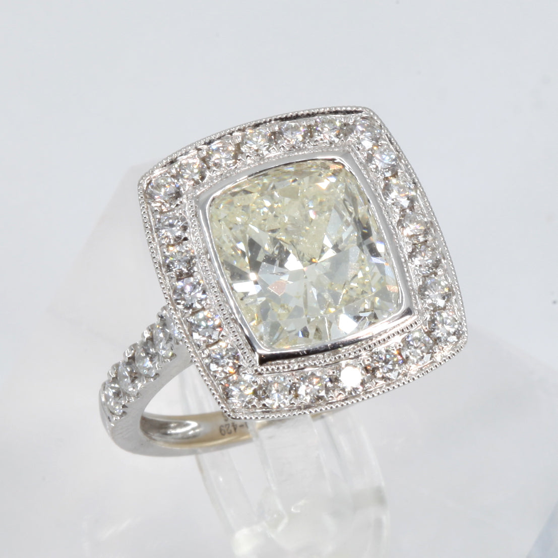 18K White Gold Women Diamond Ring CD4.29CT