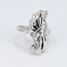 Load image into Gallery viewer, 14K White Gold Women Diamond Ring D0.72 CT
