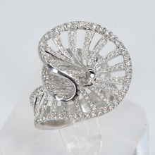 Load image into Gallery viewer, 18K White Gold Women Diamond Fancy Ring D1.91 CT

