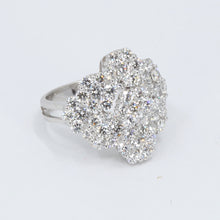 Load image into Gallery viewer, 18K White Gold Women Diamond Ring D3.19 CT
