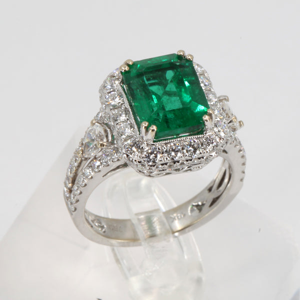 18K White Gold Women Diamond Emerald Ring E3.80CT D1.67CT